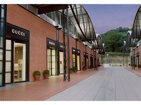 outlet firenza gucci|gucci outlets in italy.